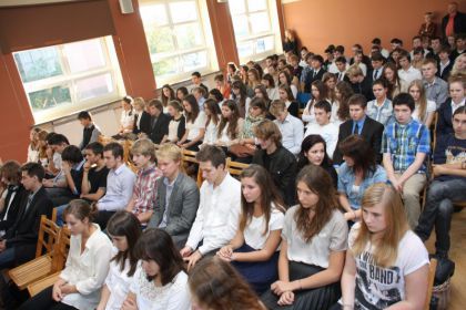 Ślubowanie klas pierwszych LO 