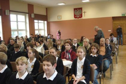 Ślubowanie klas pierwszych PG 9 rok szkolny 2013/2014 