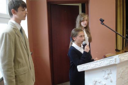 Ślubowanie klas pierwszych PG 9 rok szkolny 2013/2014 