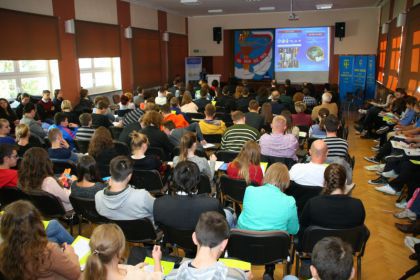 Naukowa konferencja historyczna w III LO - 4 X 2013 r. 