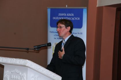 Naukowa konferencja historyczna w III LO - 4 X 2013 r. 