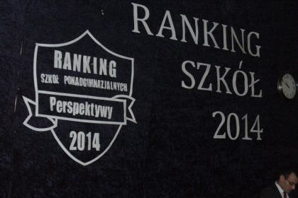 Gratulacje i dyplomy dla laureataów tegorocznego rankingu „Perspektyw” 