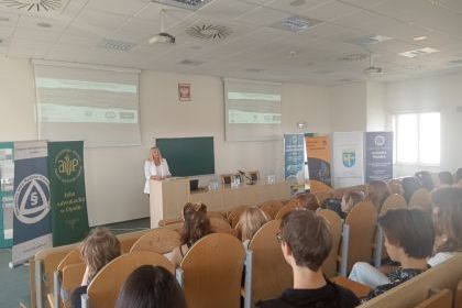 Współczesne problemy społeczno-prawne oczami młodych ludzi 