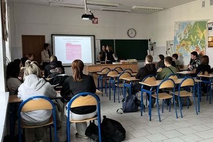 ZWOLNIENI Z TEORII - Projekt ReMind 