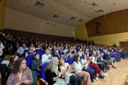 POŻEGNANIE TEGOROCZNYCH ABSOLWENT&Oacute;W TR&Oacute;JKI 