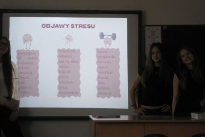 ZWOLNIENI Z TEORII - Projekt ReMind 