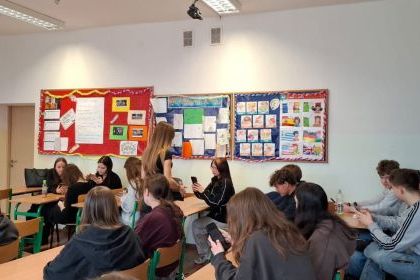 ZWOLNIENI Z TEORII - Projekt ReMind 