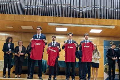 POŻEGNANIE TEGOROCZNYCH ABSOLWENT&Oacute;W TR&Oacute;JKI 