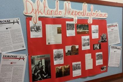 Gala Finałowa XIII Og&oacute;lnopolskiego Dyktanda Niepodległościowego&nbsp; ,,Po polsku o historii"